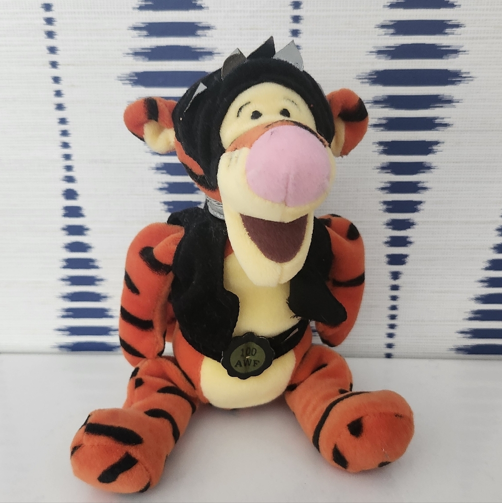 Disney Store Tigger 100 AWF (All-World Wrestling Federation) Plush 9"